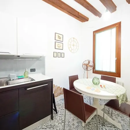 Dolcevita N 531 * Velence